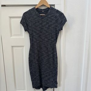 Lululemon stretchy dress